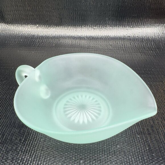 Vintage Indiana Glass Light Green Frosted Satin Finish Glass Dish Bowl W Handle - Picture 10 of 13